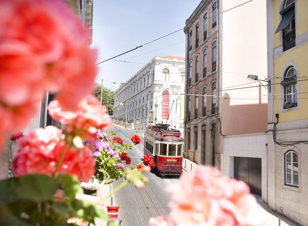 레지덴셜 발렌티나 호텔 리스본 외부 사진 Lisbon tram